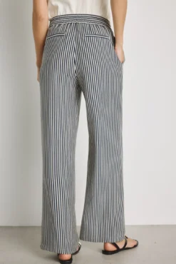 Calça larga