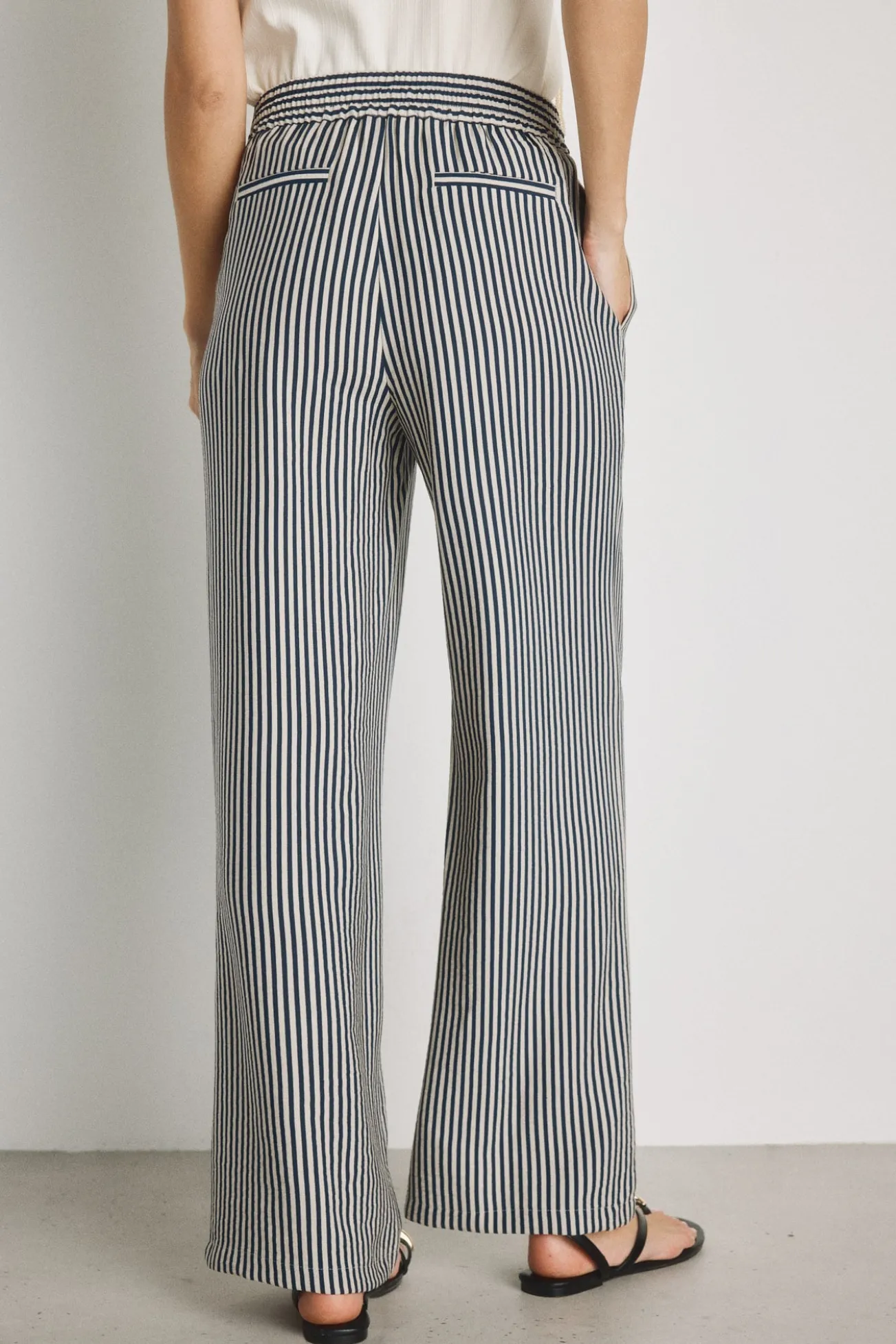 Calça larga