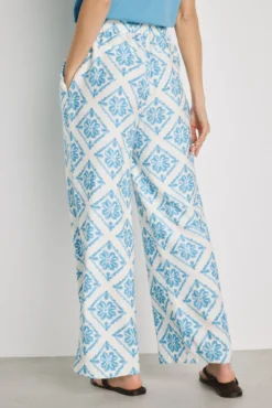 Calça larga