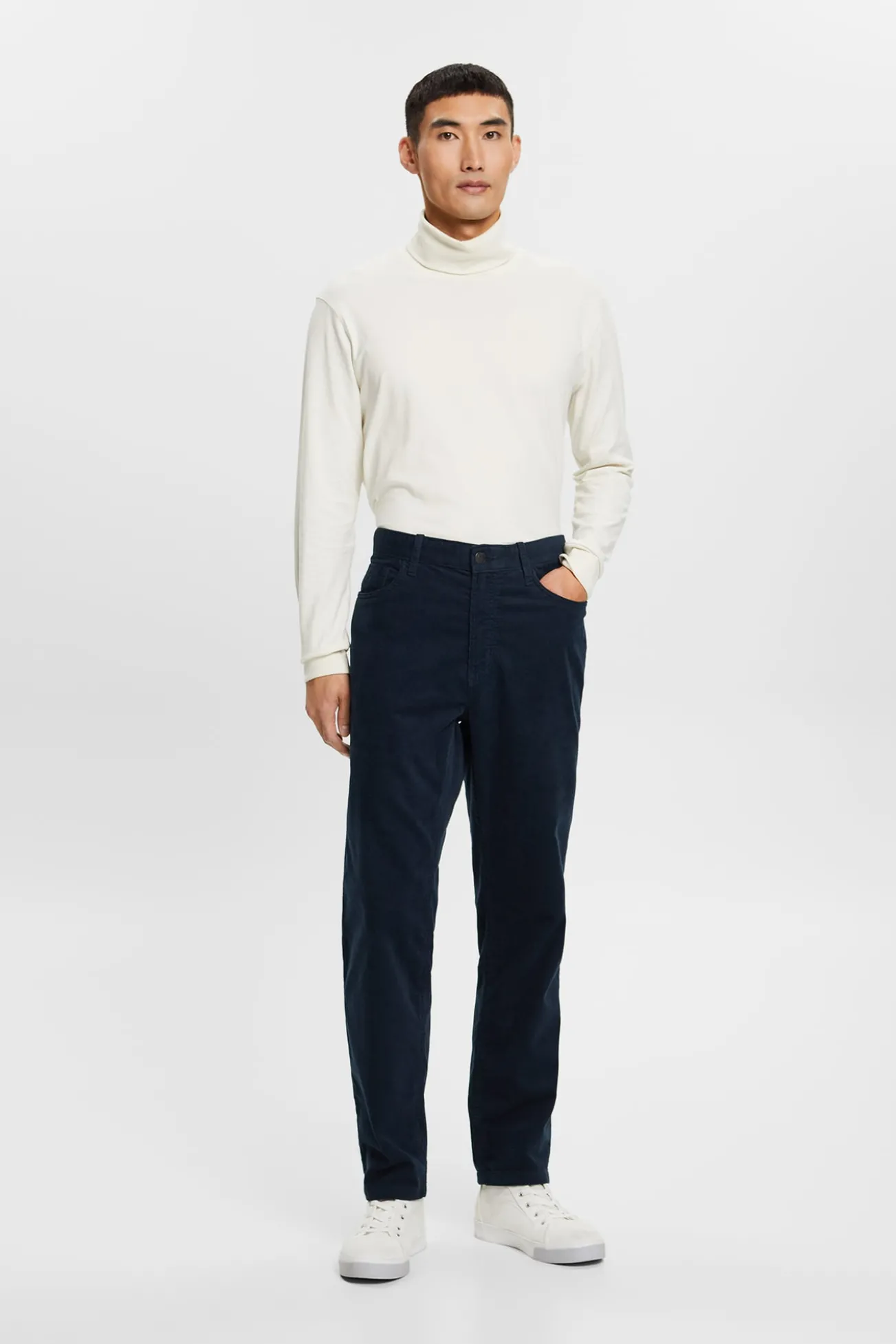 Calças básicas slim fit
