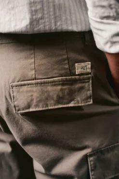 Calças cargo slim fit