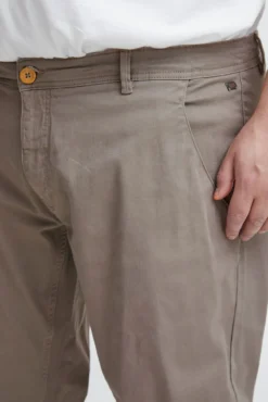 Calças chino casual