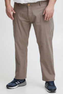 Calças chino casual