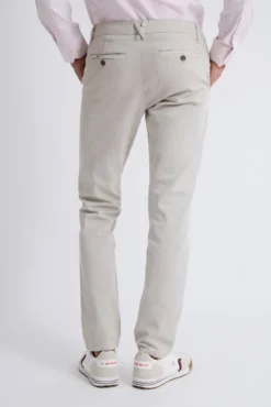 Calças chino justas