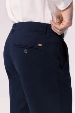Calças chino regular fit