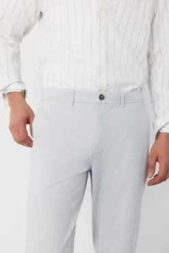 Calças chino regular fit