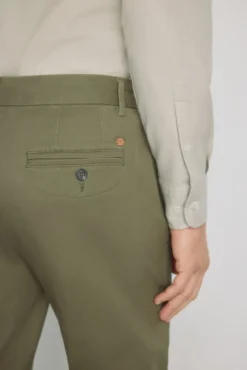 Calças chino slim