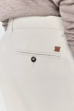 Calças chino slim fit