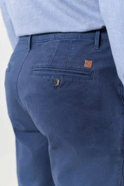 Calças chino slim fit