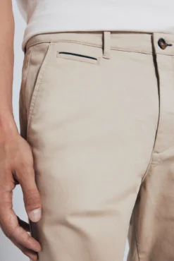 Calças chino slim fit