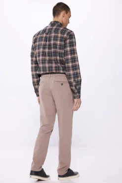Calças de conforto slim fit