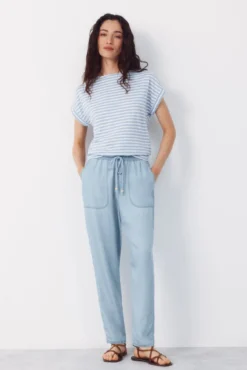 Calças fluidas em Tencel