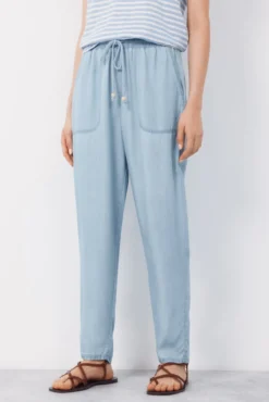 Calças fluidas em Tencel