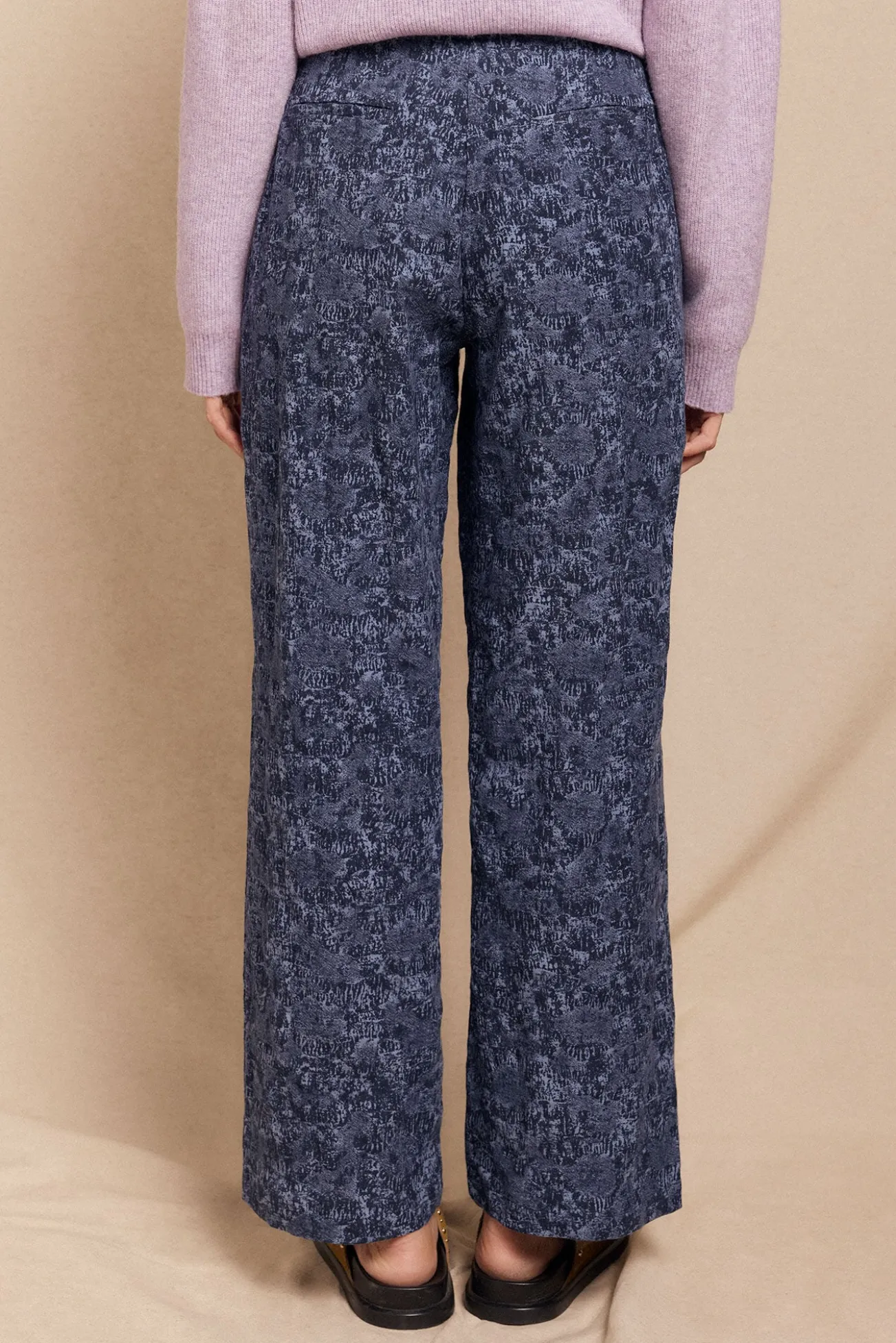Calças jacquard com pinças