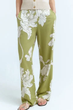 Calças largas com estampado floral