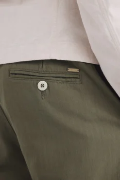 Calças slim fit espiga