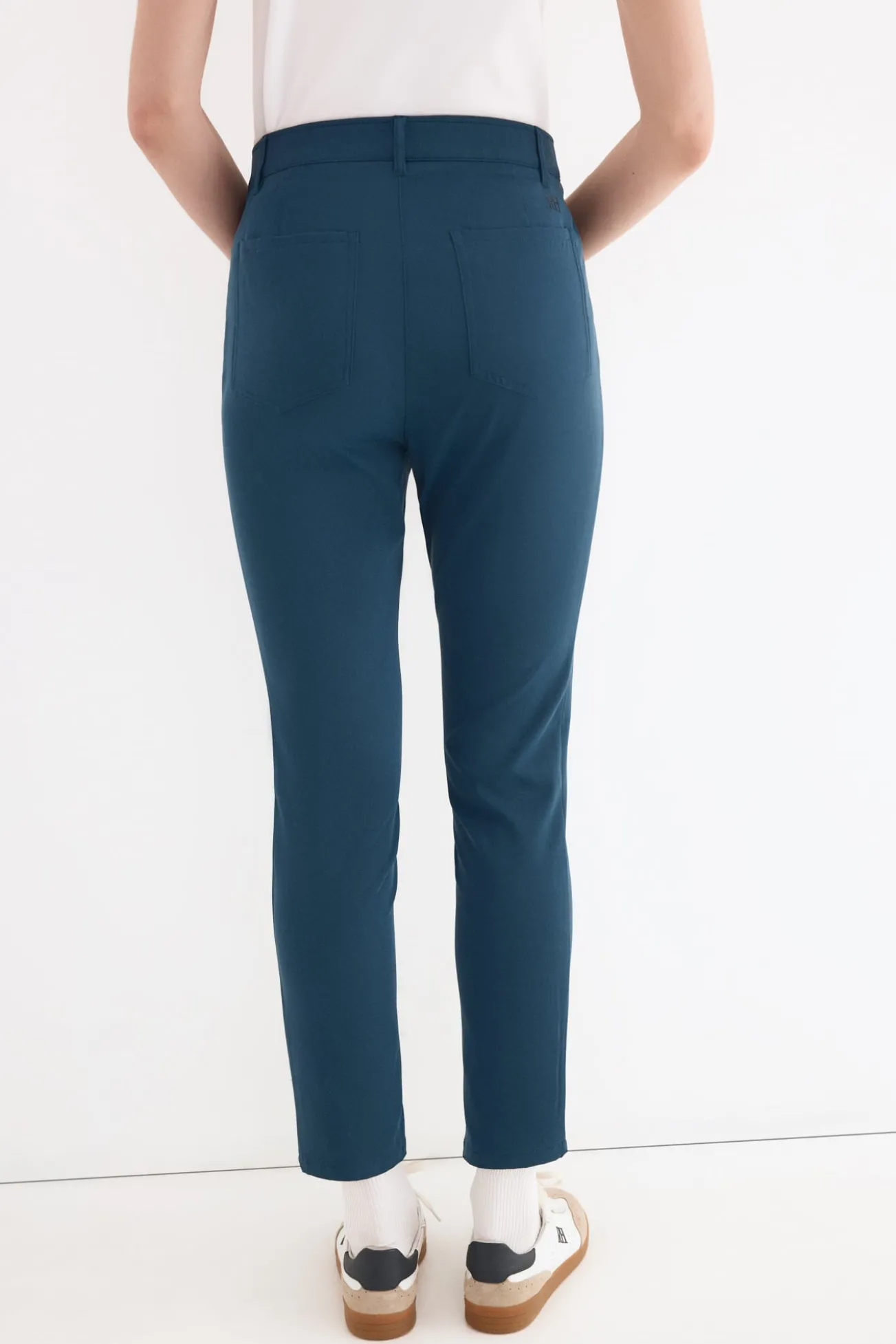 Calça técnica cinco bolsos