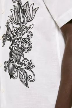 Camisa bordada