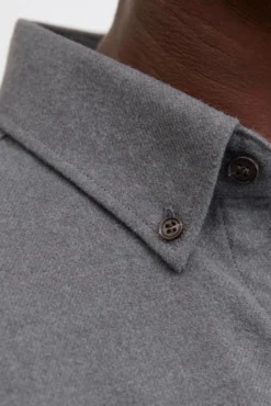 Camisa clássica de sarja