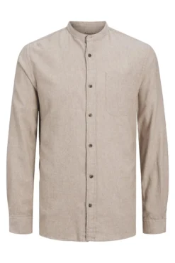 Camisa confortável com gola mao