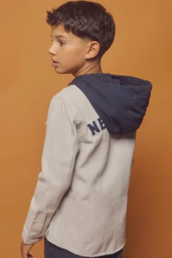 Camisa de flanela com capuz para menino