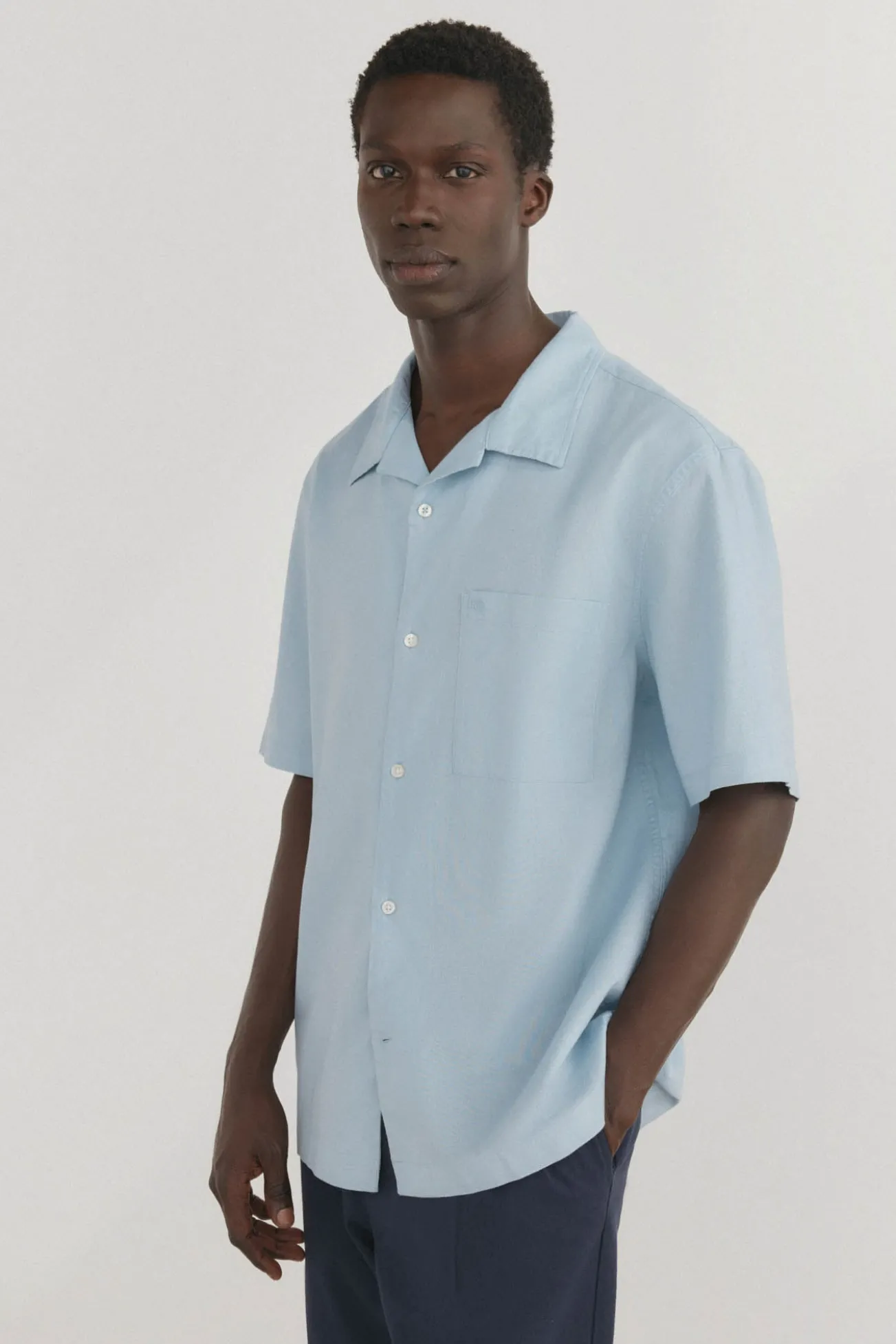 Camisa de linho de tecido manga curta