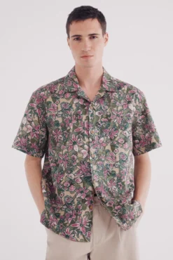 Camisa de linho estampada de manga curta