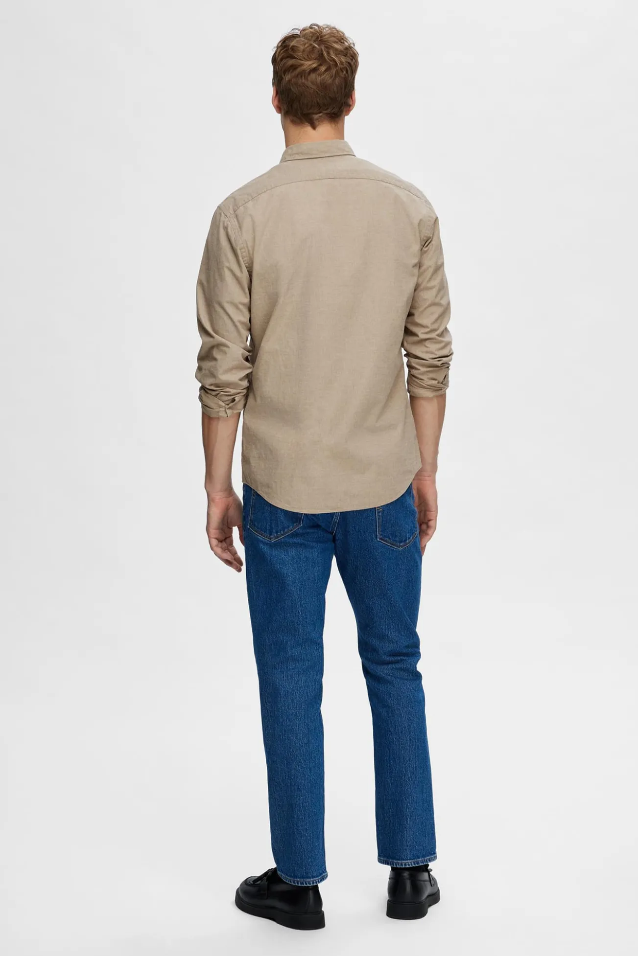 Camisa de manga comprida Slim Fit confecionada com algodão reciclado