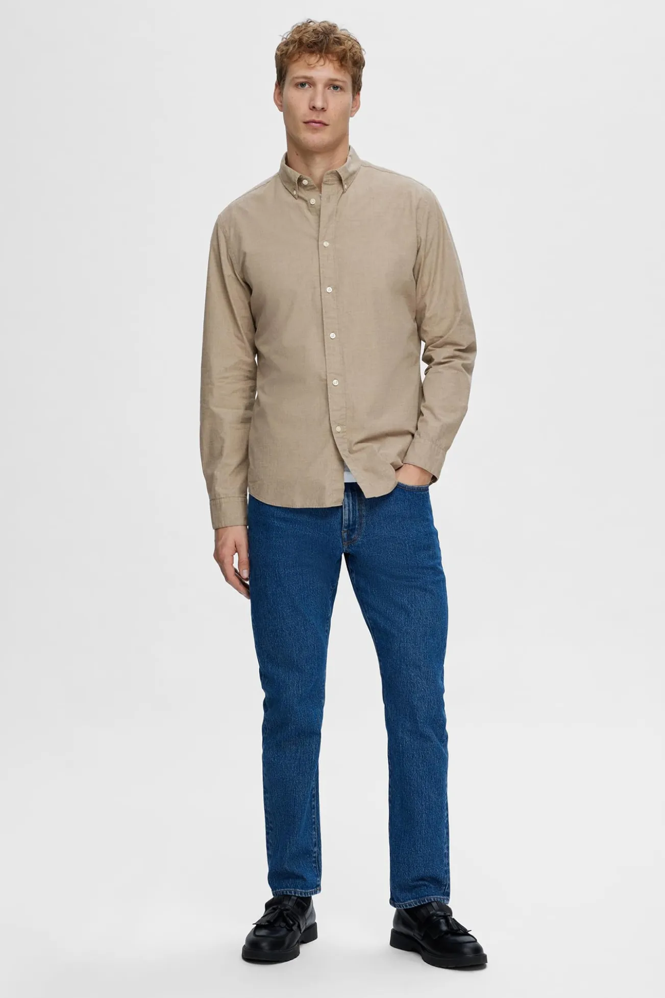 Camisa de manga comprida Slim Fit confecionada com algodão reciclado