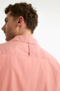 Camisa de manga curta