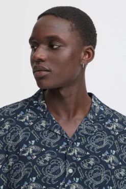 Camisa de manga curta Bhascot