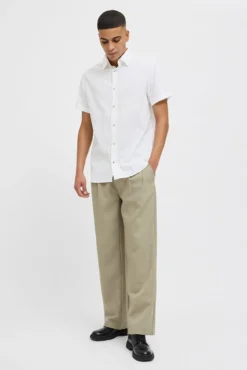 Camisa de manga curta com ajuste relaxado
