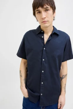 Camisa de manga curta com ajuste relaxado