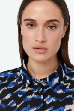 Camisa de mulher estampada
