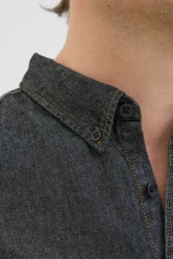 Camisa denim de corte regular