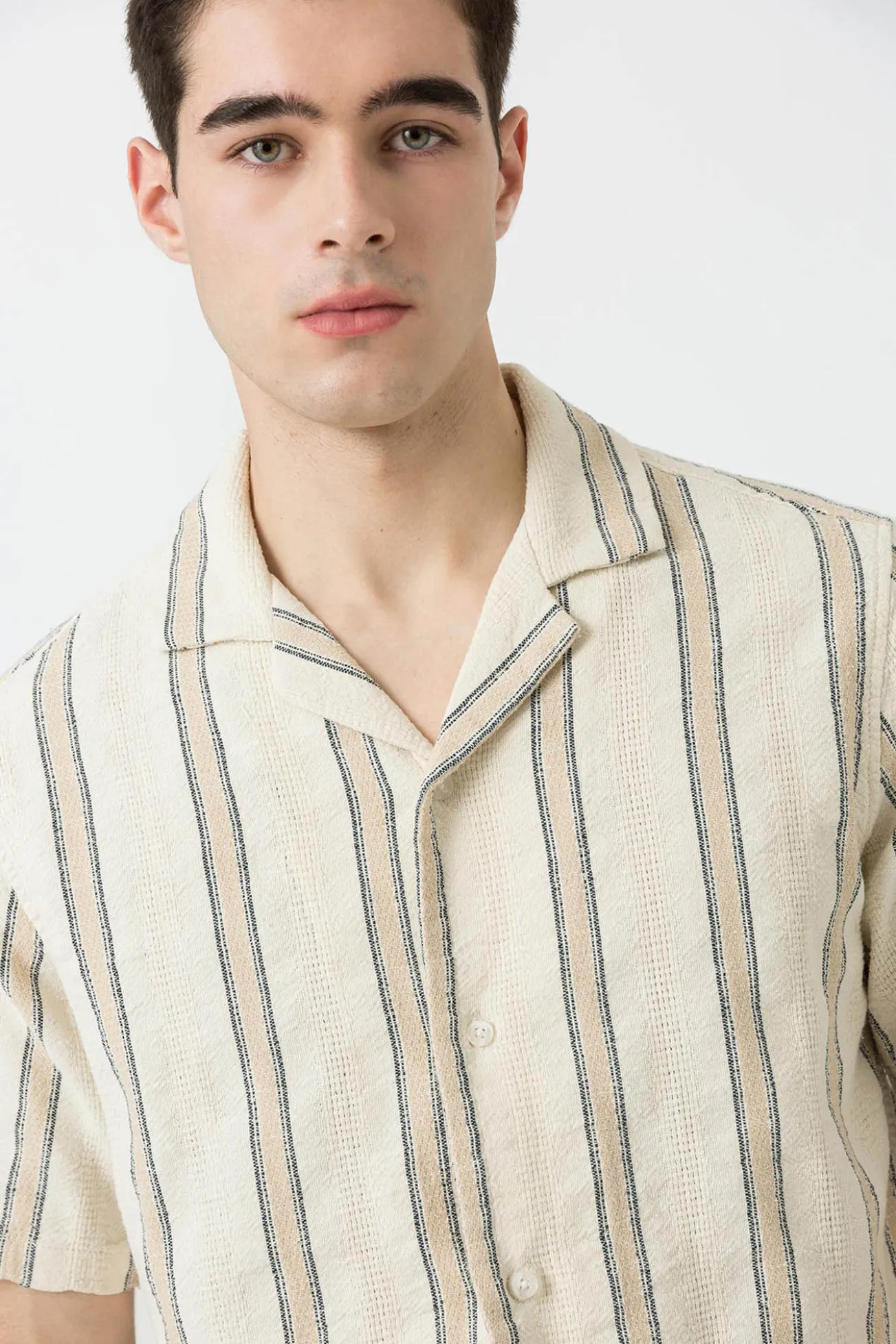 Camisa de riscas