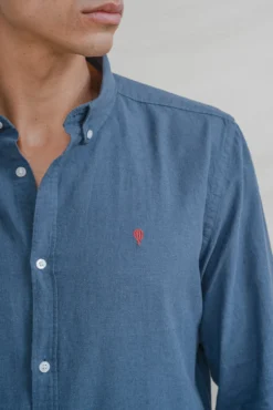 Camisa em linho
