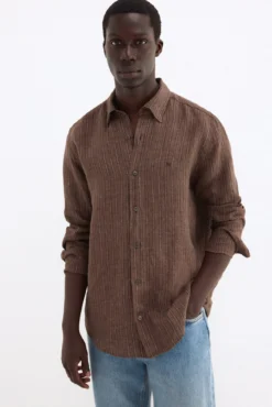 Camisa em linho às riscas de tecido italiano