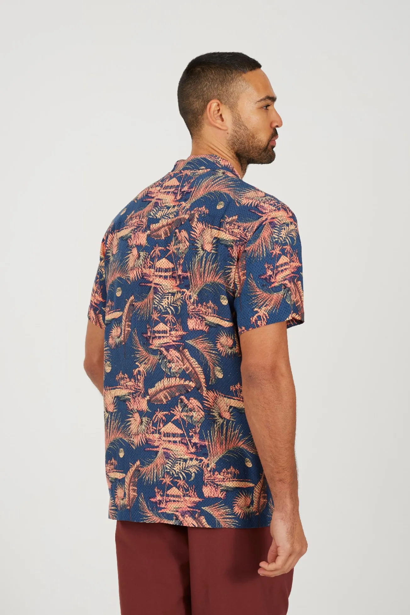 Camisa estampada de manga curta