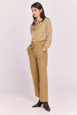 Camisa estampada gola de camisa