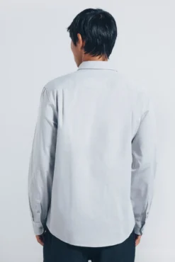 Camisa estruturada de fácil cuidado