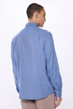 Camisa estruturada em flanela