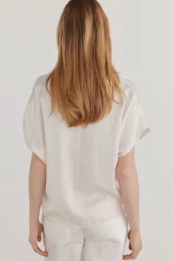 Camisa fluida acetinada