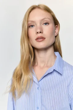 Camisa fluida riscas