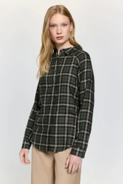 Camisa gola tartan com gola e lapela