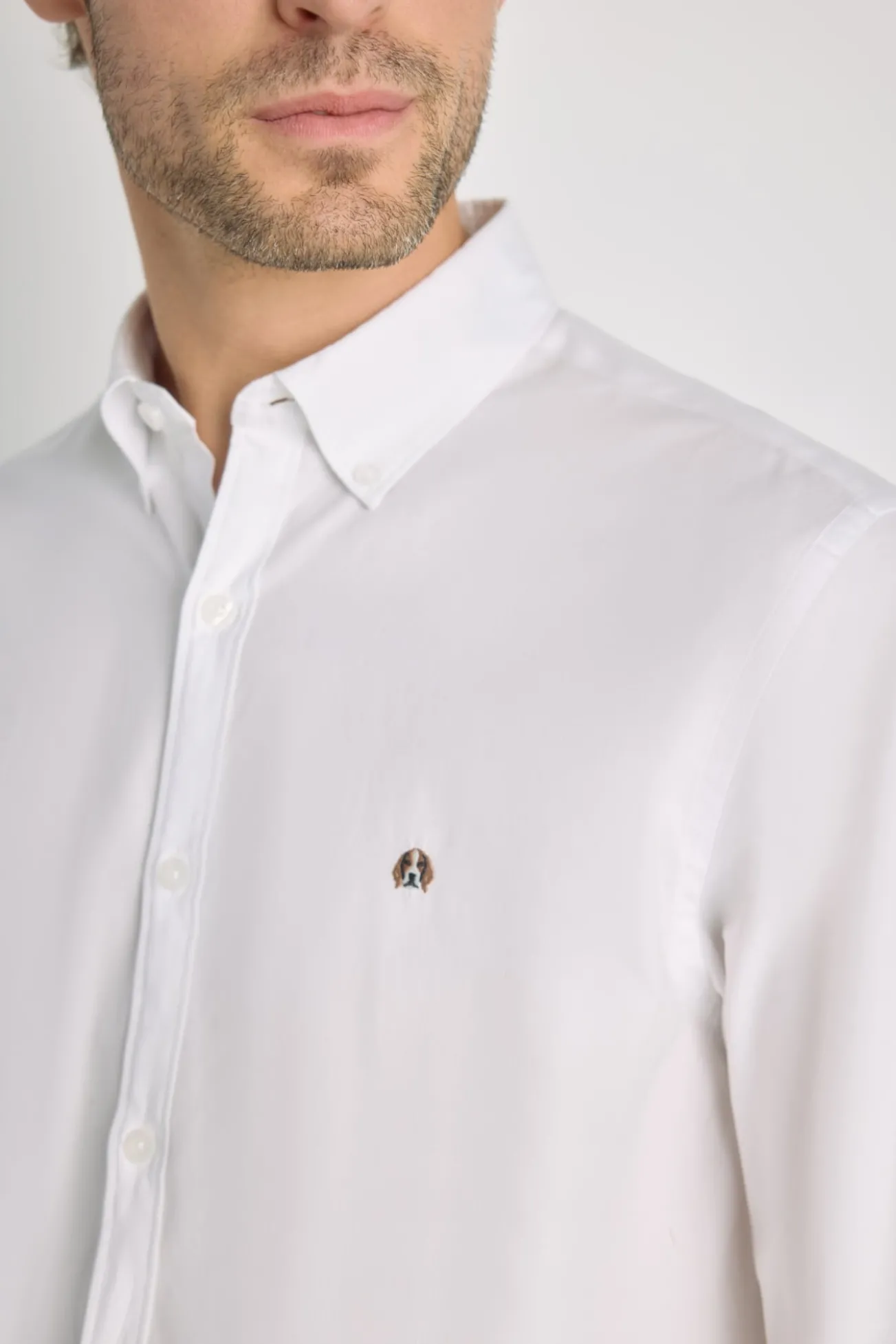 Camisa lisa de manga comprida