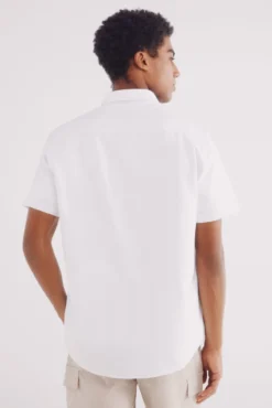 Camisa manga curta pinpoint