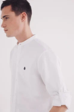 Camisa Mao estruturada em dois tons