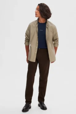 Camisa oxford Regular Fit com bolso, 100% algodão