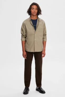 Camisa oxford Regular Fit com bolso, 100% algodão
